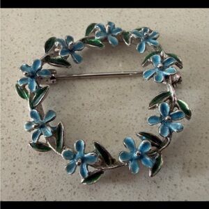 1960'S BEAU STERLING FORGET ME NOT BROOCH PIN w/ BLUE & GREEN ENAMEL FLOWERS